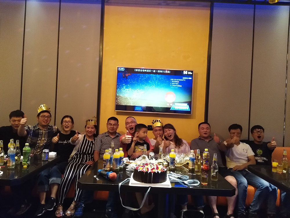91视频官网APP員工生日活動